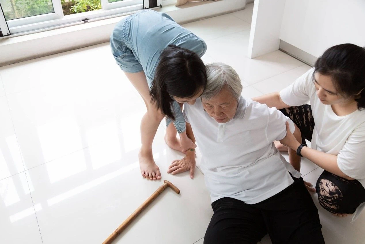 Phần 1: Tắm Đêm Có Thực Sự Liên Quan Đến Đột Quỵ Não Không?