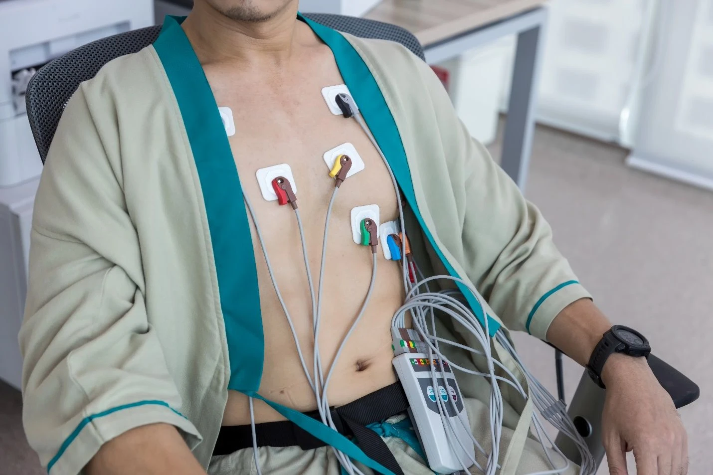 Thiết Bị Theo Dõi Và Chẩn Đoán Rối Loạn Nhịp Tim